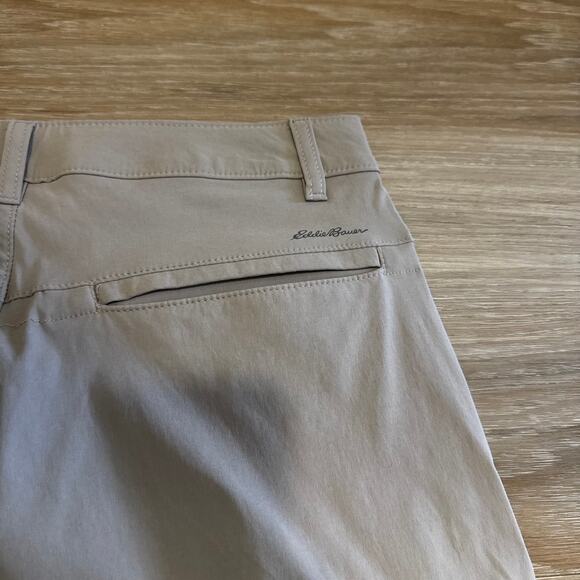 Eddie Bauer | First Ascent Hike Pants with Multi Pockets size 6 - Picture 7 of 9